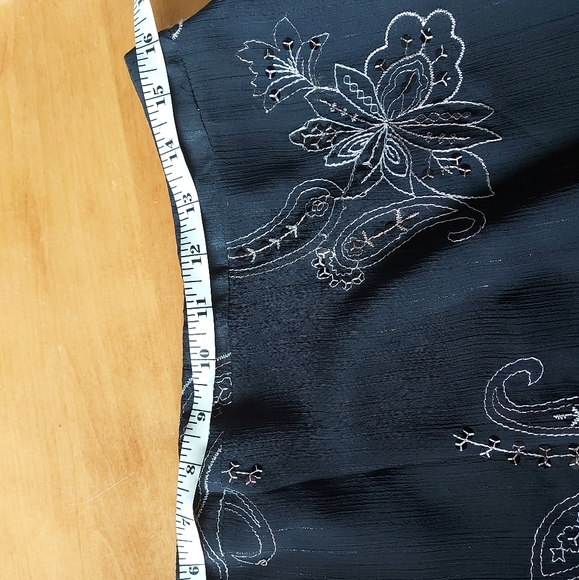 Black skirt - Picture 6 of 6